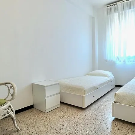 Centro Commerciale 4 - Immobiliare