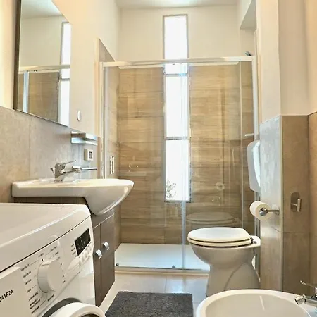 Apartman Centro Commerciale 4 - Immobiliare