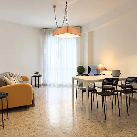 Centro Commerciale 4 - Immobiliare * Lido di Jesolo